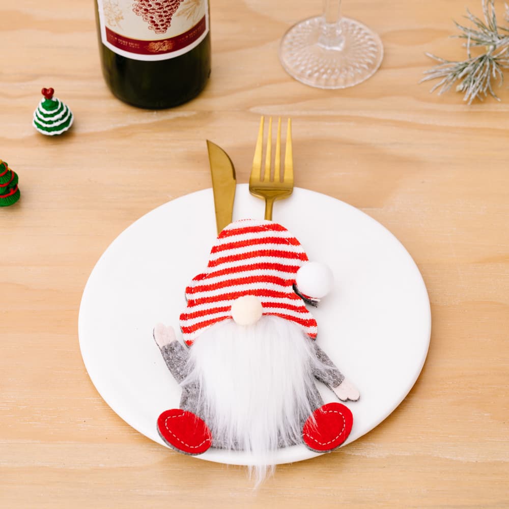 3 - Piece Faceless Gnome Cutlery Holders - Red - Gnome Style