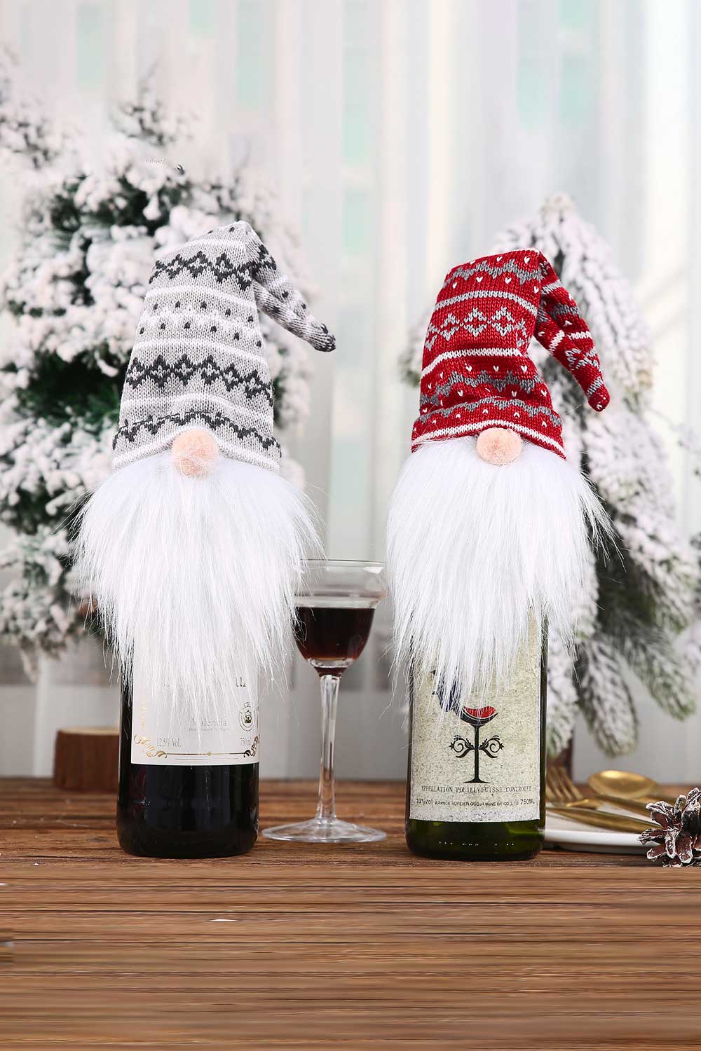 4 - Pack Christmas Faceless Gnome Wine Bottle Covers - Santa Hat - Gnome Style