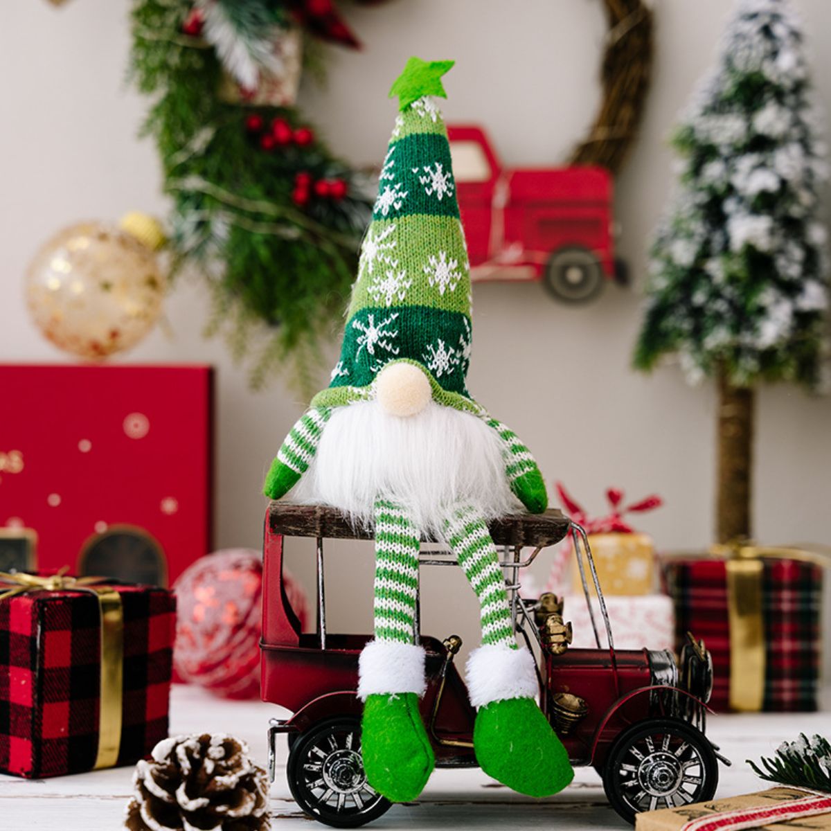 Assorted 2 - Piece Light - Up Faceless Gnomes - Dark Green - Gnome Style