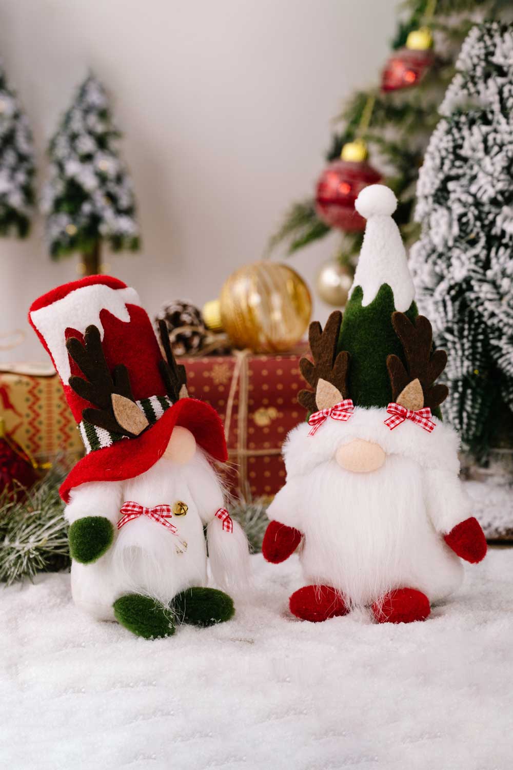 Christmas Reindeer Gnomes 2 - PACK - Green/Red - Gnome Style