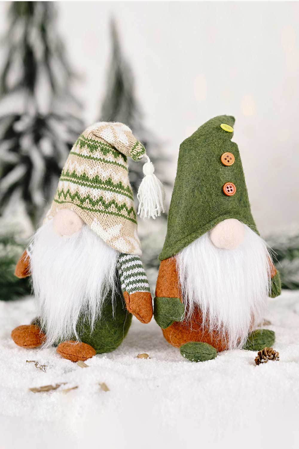 Christmas Short Leg Faceless Gnomes 2 - Pack - Green/White - Gnome Style